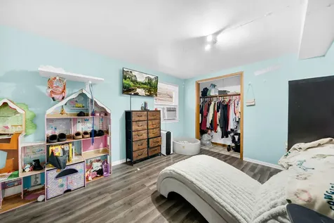 223 30TH Avenue Bellwood IL 60104