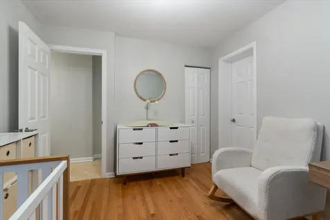 3900 North Pine Grove Avenue Chicago IL 60613