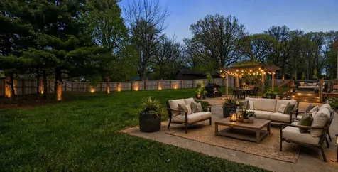 908 Edgewood Drive Mahomet IL 61853