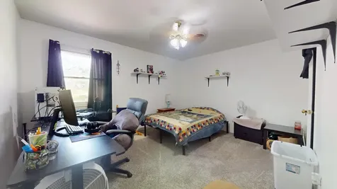 908 Edgewood Drive Mahomet IL 61853