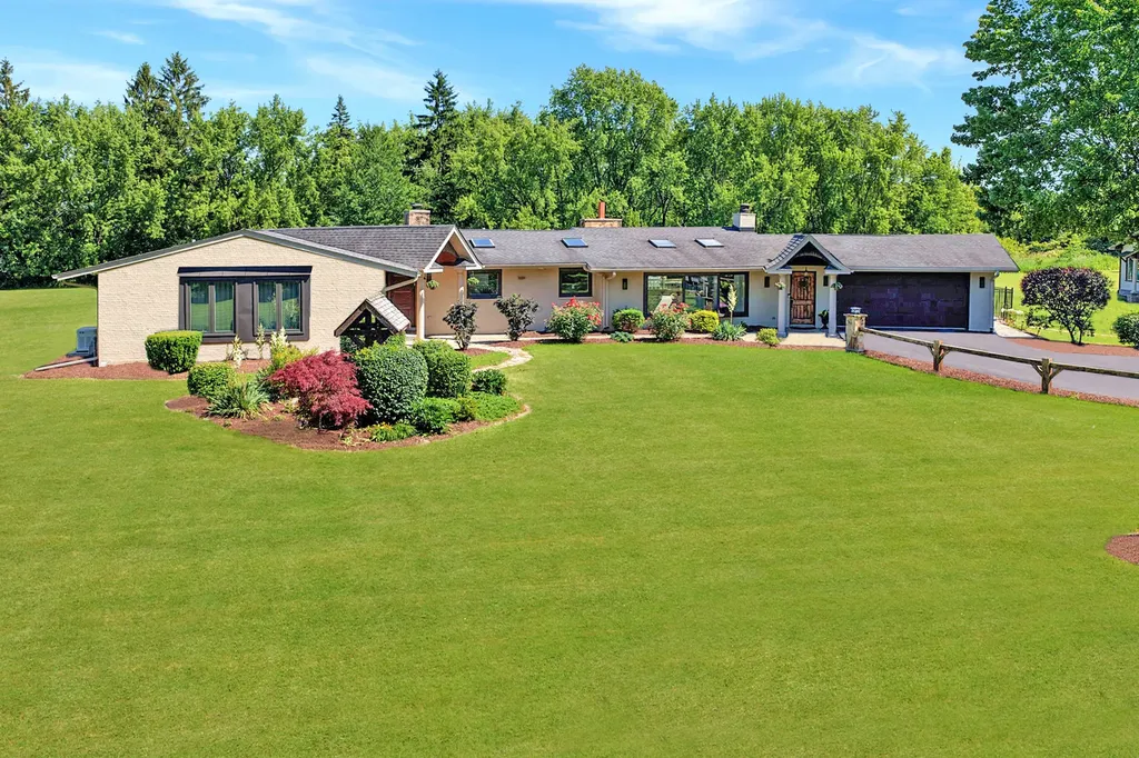 147 Old Dundee Road Barrington Hills IL 60010