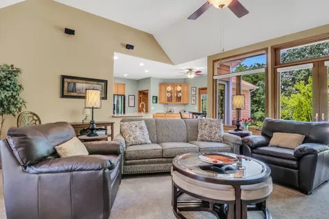 40273 North Goldenrod Lane Wadsworth IL 60083