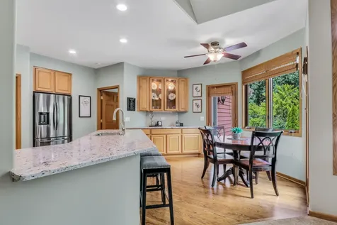40273 North Goldenrod Lane Wadsworth IL 60083