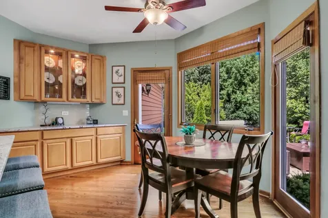40273 North Goldenrod Lane Wadsworth IL 60083