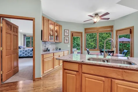 40273 North Goldenrod Lane Wadsworth IL 60083