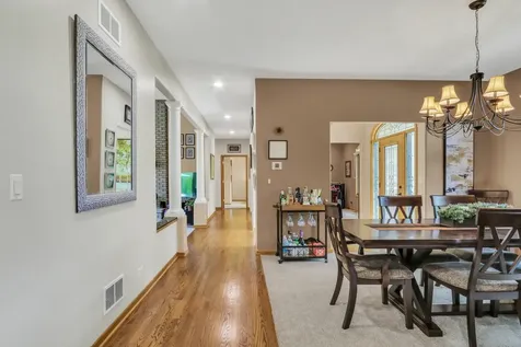 40273 North Goldenrod Lane Wadsworth IL 60083