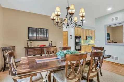 40273 North Goldenrod Lane Wadsworth IL 60083