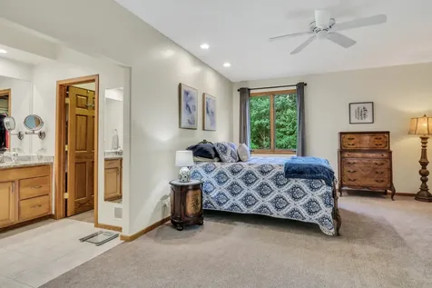 40273 North Goldenrod Lane Wadsworth IL 60083