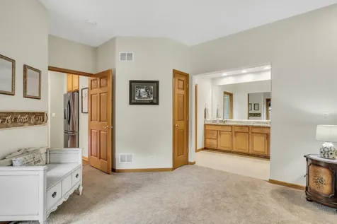 40273 North Goldenrod Lane Wadsworth IL 60083