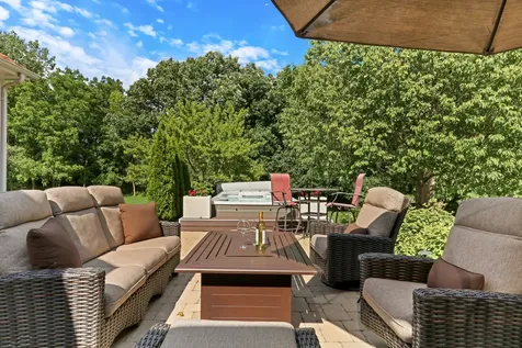 40273 North Goldenrod Lane Wadsworth IL 60083