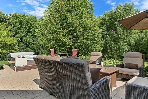 40273 North Goldenrod Lane Wadsworth IL 60083