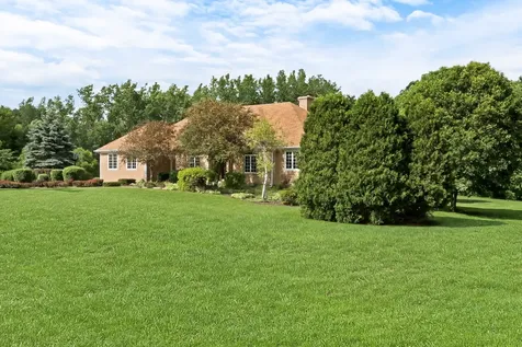 40273 North Goldenrod Lane Wadsworth IL 60083