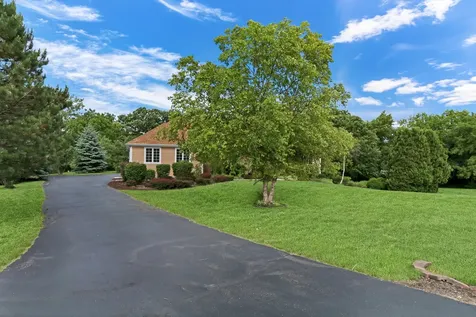40273 North Goldenrod Lane Wadsworth IL 60083