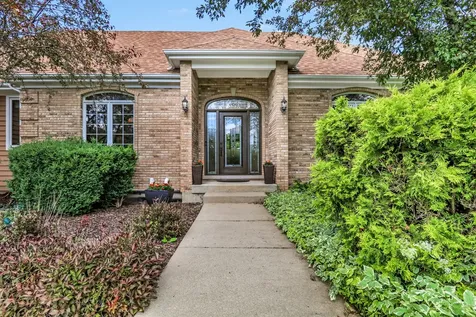 40273 North Goldenrod Lane Wadsworth IL 60083