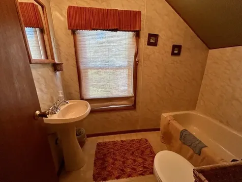 204 East 6th Street Pecatonica IL 61063