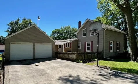 204 East 6th Street Pecatonica IL 61063