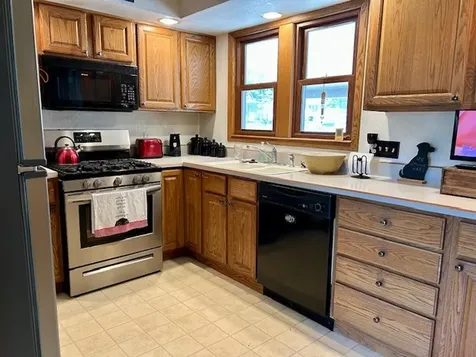 204 East 6th Street Pecatonica IL 61063