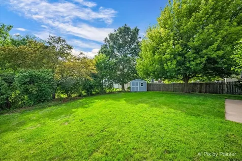 1755 Mission Hills Drive Elgin IL 60123
