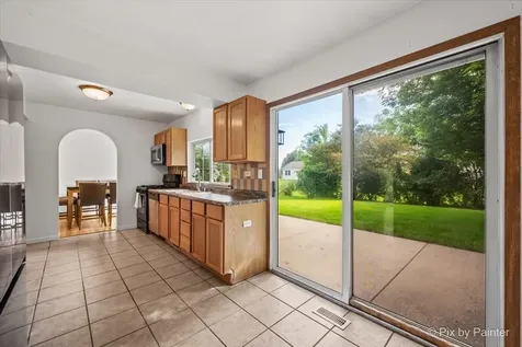 1755 Mission Hills Drive Elgin IL 60123