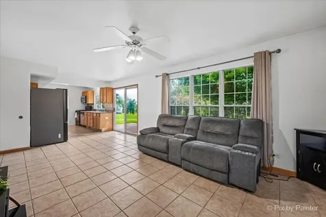 1755 Mission Hills Drive Elgin IL 60123