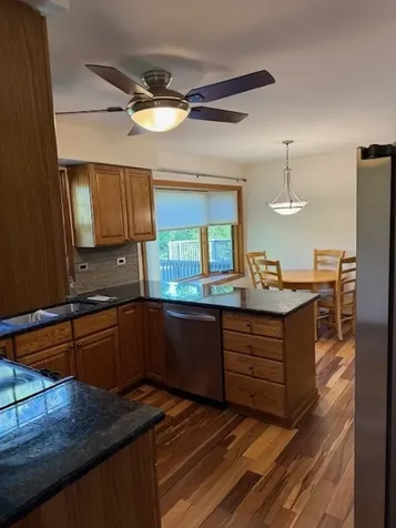 102 North Stauffer Drive Naperville IL 60540