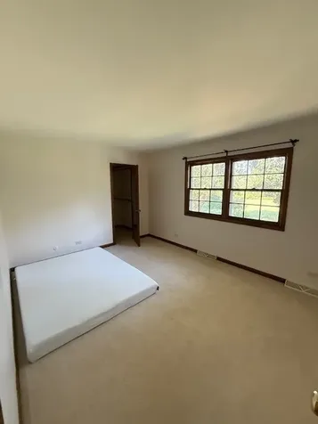 102 North Stauffer Drive Naperville IL 60540