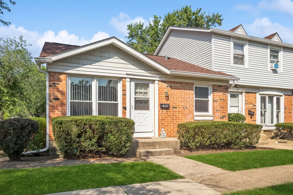 4028 Oxford Court Streamwood IL 60107