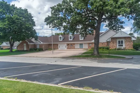 4028 Oxford Court Streamwood IL 60107