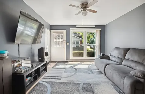 4028 Oxford Court Streamwood IL 60107