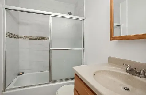 4028 Oxford Court Streamwood IL 60107
