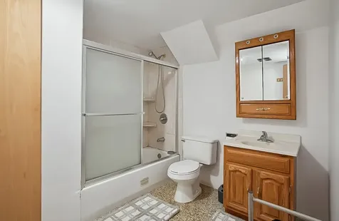 4028 Oxford Court Streamwood IL 60107
