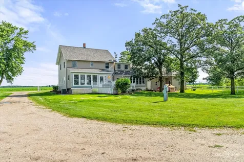 2038 North 43rd Road Leland IL 60531
