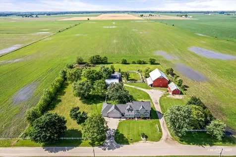 2038 North 43rd Road Leland IL 60531