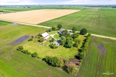 2038 North 43rd Road Leland IL 60531