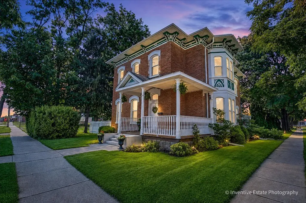 217 East Main Street Plano IL 60545
