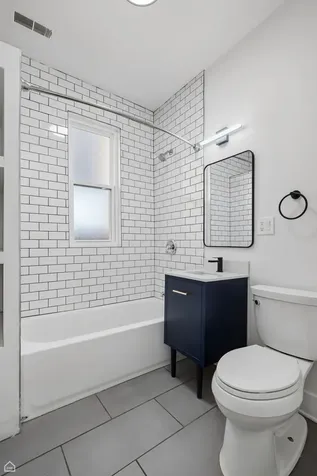 3642 West Belmont Avenue Chicago IL 60618