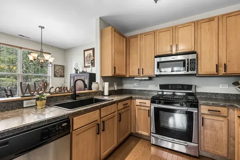 1601 Millbrook Drive Algonquin IL 60102