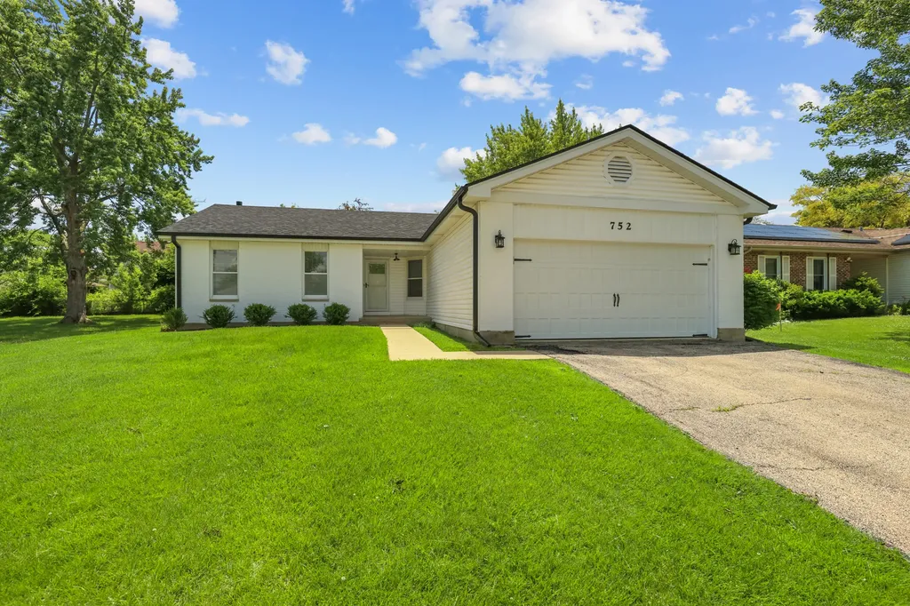 752 North Brookdale Drive Schaumburg IL 60194