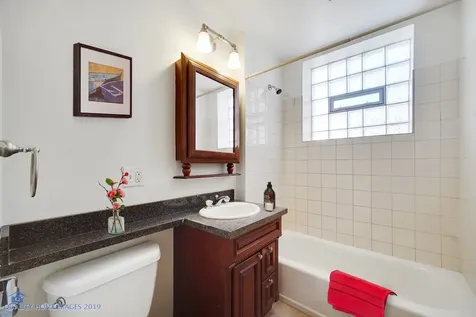 2774 North Kenmore Avenue Chicago IL 60614