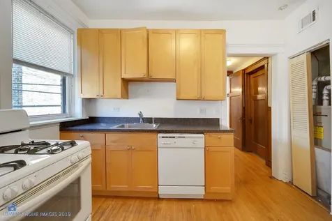 2774 North Kenmore Avenue Chicago IL 60614