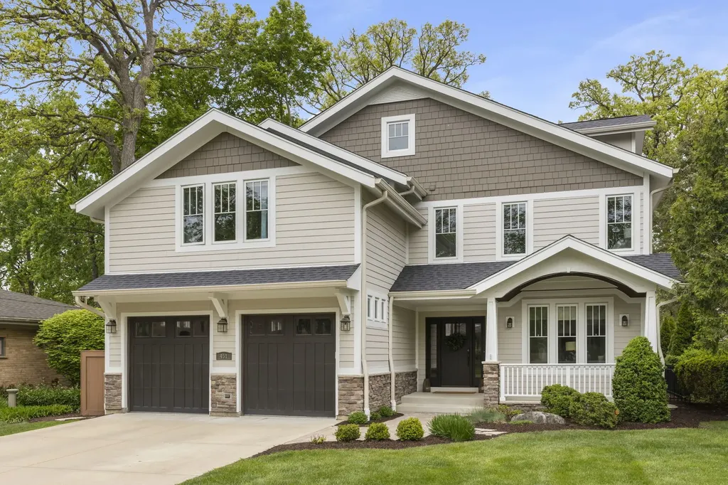 451 Lowell Avenue Glen Ellyn IL 60137