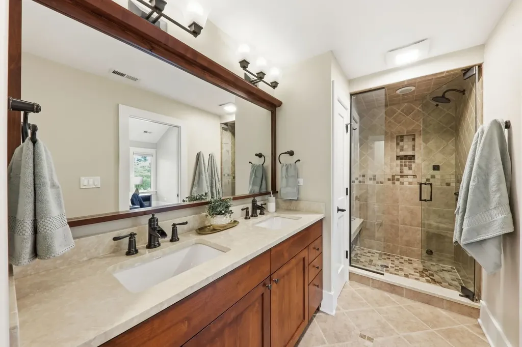 451 Lowell Avenue Glen Ellyn IL 60137
