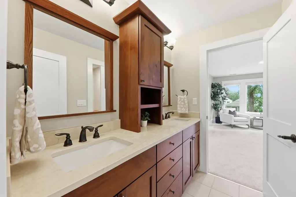 451 Lowell Avenue Glen Ellyn IL 60137