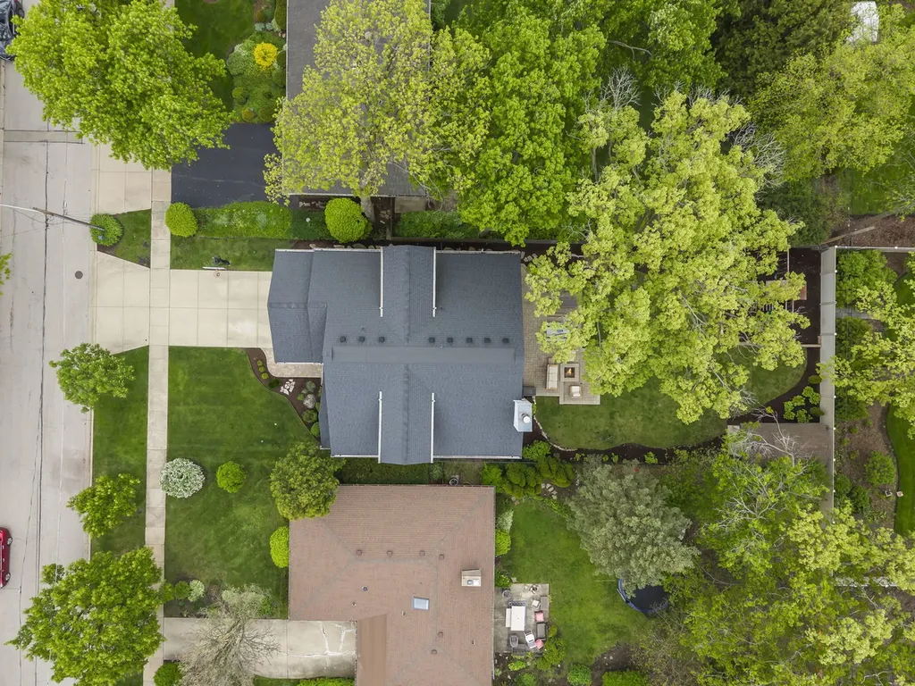 451 Lowell Avenue Glen Ellyn IL 60137