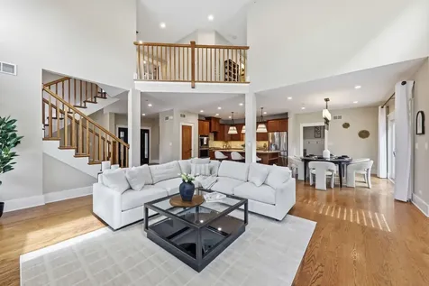 451 Lowell Avenue Glen Ellyn IL 60137
