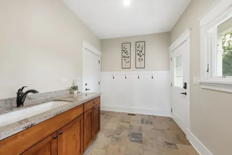 451 Lowell Avenue Glen Ellyn IL 60137