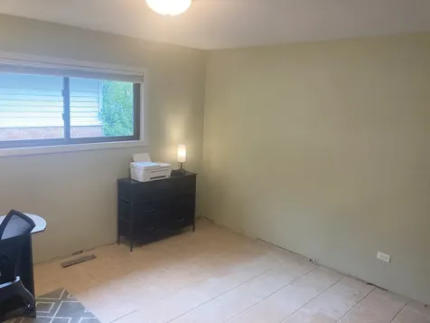 17246 Community Street Lansing IL 60438