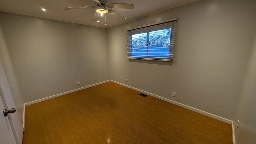 117 Galewood Drive Bolingbrook IL 60440
