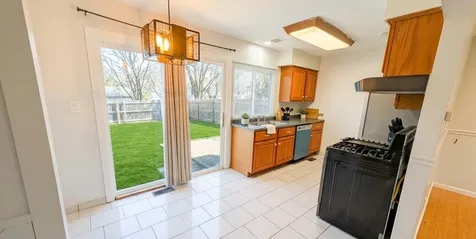 117 Galewood Drive Bolingbrook IL 60440