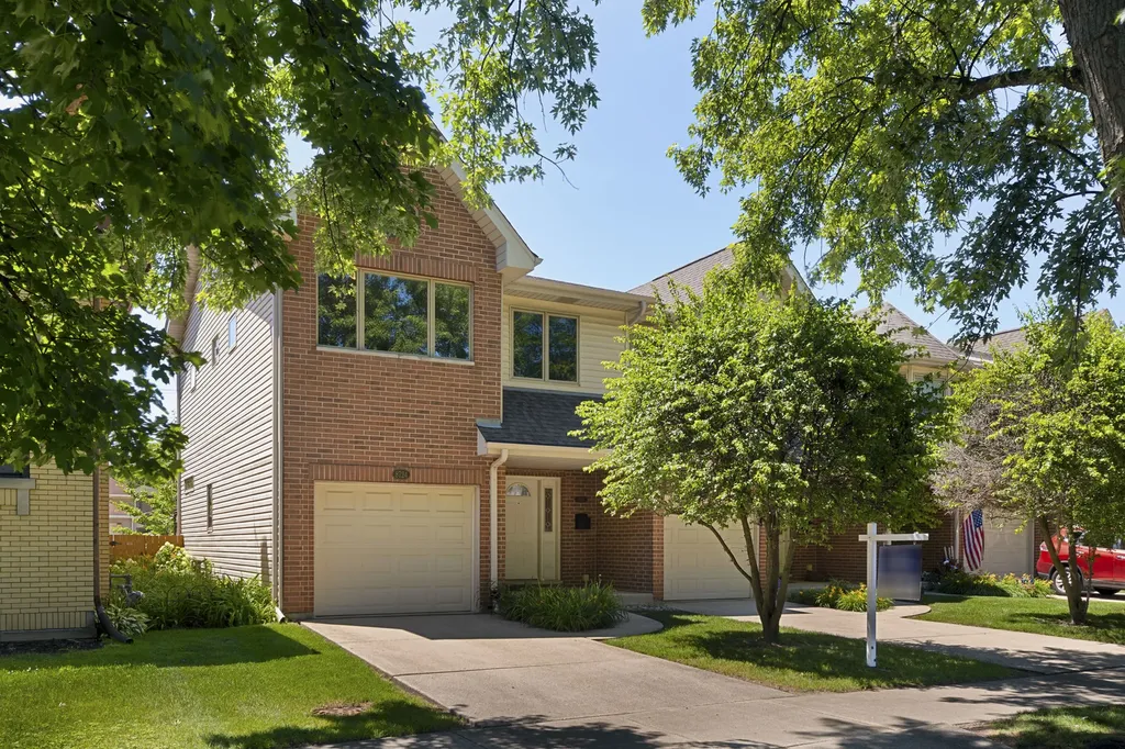 8724 Fernald Avenue Morton Grove IL 60053